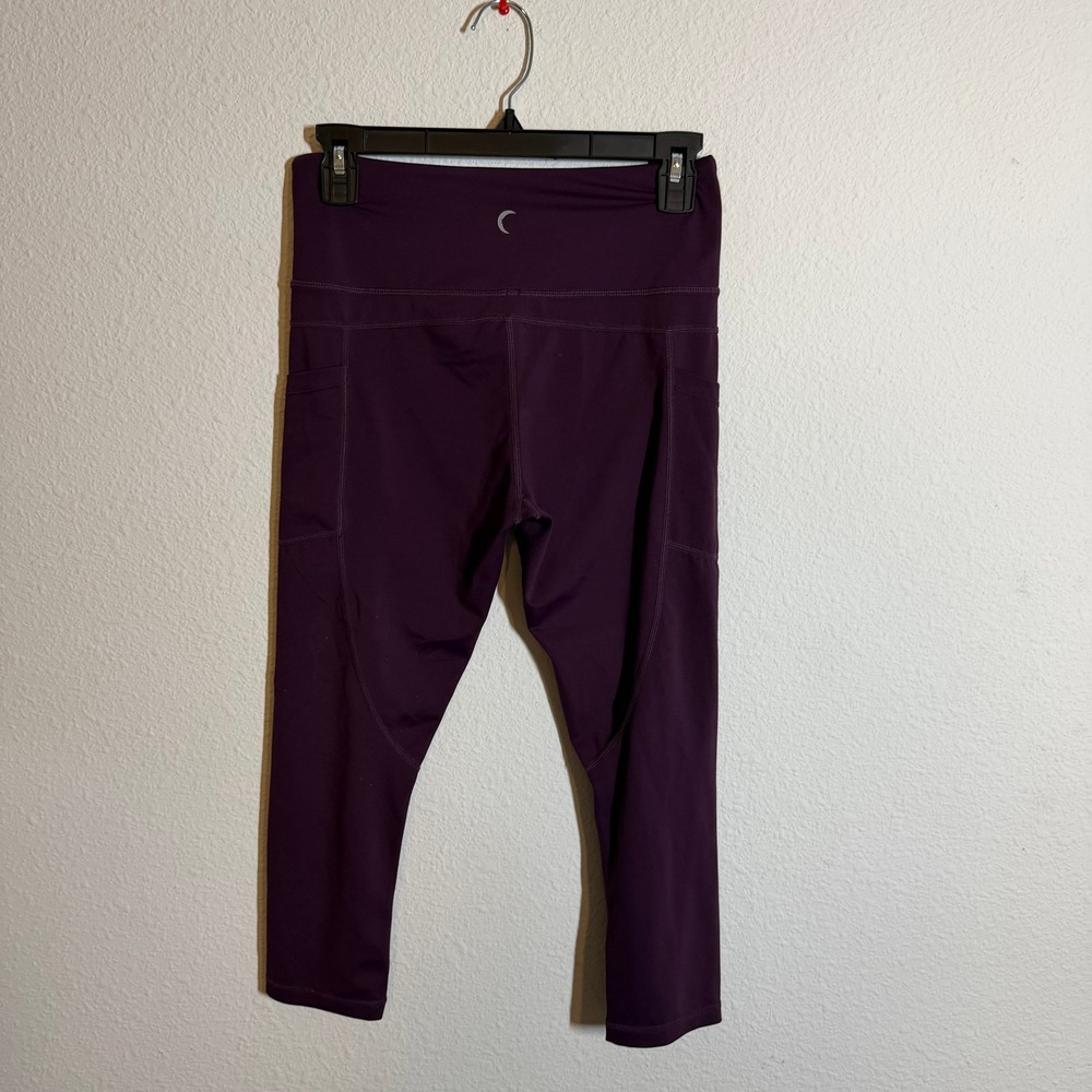 Zyia Active Purple High Waisted Pocket Crop Leggings Womens 6-8 Plum Yoga - Picture 3 of 9